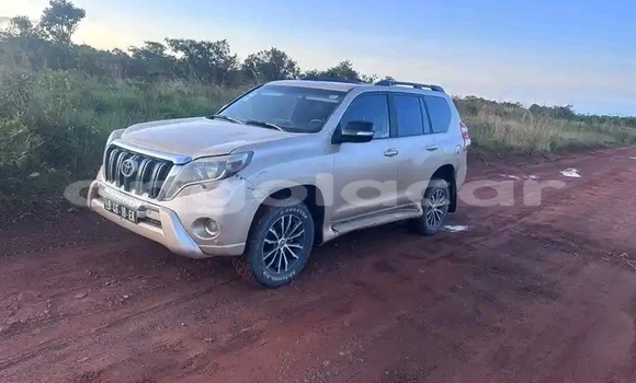 Acheter Occasion Voiture Toyota Prado Beige à Luanda, Province de Luanda