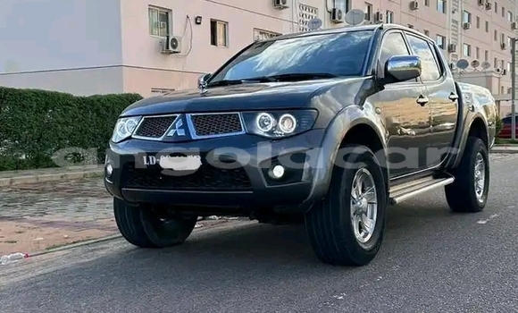 Acheter Occasion Voiture Mitsubishi L200 Noir à Luanda, Province de Luanda Acheter Occasion Voiture Mitsubishi L200 Noir à Luanda, Province de Luanda