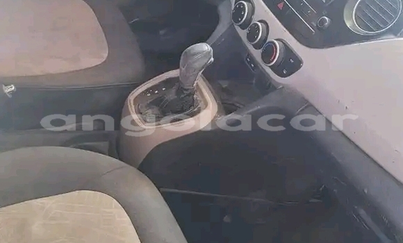 Acheter Occasion Voiture Hyundai i10 Blanc à Luanda, Province de Luanda Acheter Occasion Voiture Hyundai i10 Blanc à Luanda, Province de Luanda