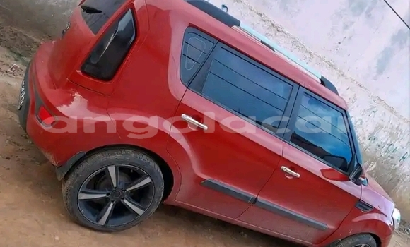 Acheter Occasion Voiture Kia Soul Rouge à Luanda, Province de Luanda Acheter Occasion Voiture Kia Soul Rouge à Luanda, Province de Luanda