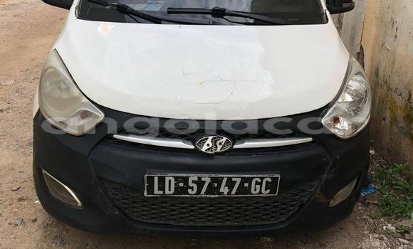 Buy Used Hyundai i10 White Car in Luanda in Luanda Province