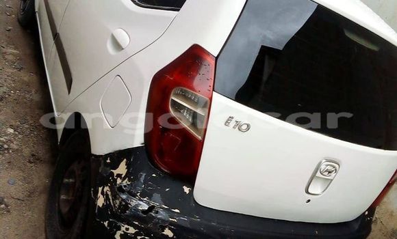 Acheter Occasion Voiture Hyundai i10 Blanc à Luanda, Province de Luanda Acheter Occasion Voiture Hyundai i10 Blanc à Luanda, Province de Luanda