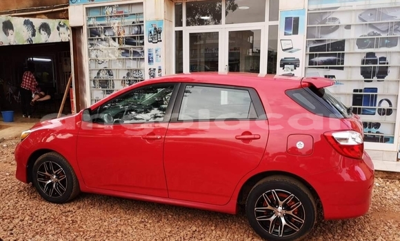 Comprar Usado Toyota Matrix Vermelho Carro em Luanda em Luanda Province Comprar Usado Toyota Matrix Vermelho Carro em Luanda em Luanda Province