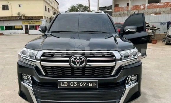 Comprar Usado Toyota RAV4 Preto Carro em Luanda em Luanda Province Comprar Usado Toyota RAV4 Preto Carro em Luanda em Luanda Province