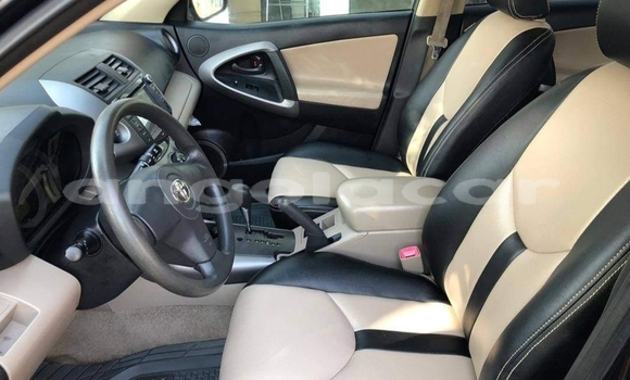 Buy Used Toyota RAV4 Black Car in Luanda in Luanda Province Buy Used Toyota RAV4 Black Car in Luanda in Luanda Province
