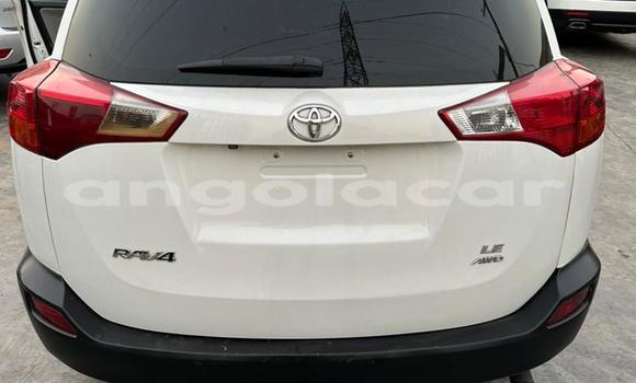 Buy Used Toyota RAV4 White Car in Luanda in Luanda Province Buy Used Toyota RAV4 White Car in Luanda in Luanda Province