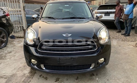 Buy Used Mini Cooper S clubman Black Car in Luanda in Luanda Province Buy Used Mini Cooper S clubman Black Car in Luanda in Luanda Province