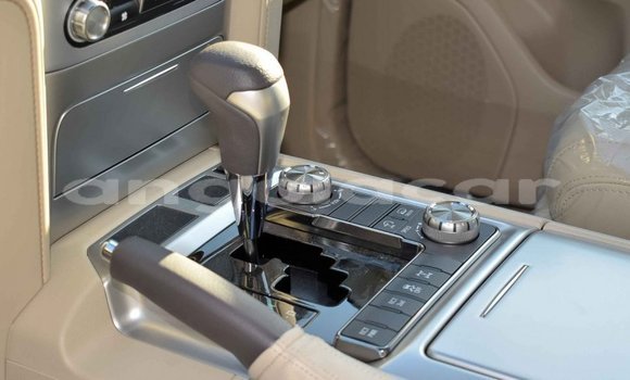 Acheter Neuf Voiture Toyota Land Cruiser Noir à Caala, Huambo Acheter Neuf Voiture Toyota Land Cruiser Noir à Caala, Huambo