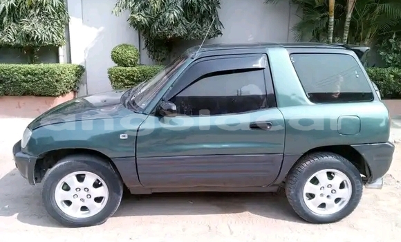 Comprar Usado Toyota RAV4 Verde Carro em Luanda em Luanda Province Comprar Usado Toyota RAV4 Verde Carro em Luanda em Luanda Province