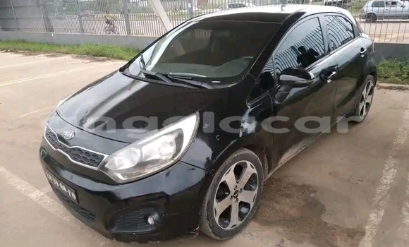 Comprar Usado Kia rio Preto Carro em Luanda em Luanda Province Comprar Usado Kia rio Preto Carro em Luanda em Luanda Province