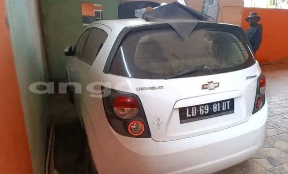 Comprar Usado Chevrolet Sonic Branco Carro em Luanda em Luanda Province Comprar Usado Chevrolet Sonic Branco Carro em Luanda em Luanda Province
