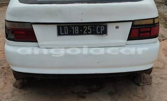 Comprar Usado Toyota Corolla Branco Carro em Caluquembe em Huila Comprar Usado Toyota Corolla Branco Carro em Caluquembe em Huila