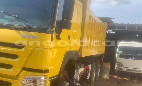 Comprar Usado Hino 916 Outro Caminhão em Caluquembe em Huila Comprar Usado Hino 916 Outro Caminhão em Caluquembe em Huila