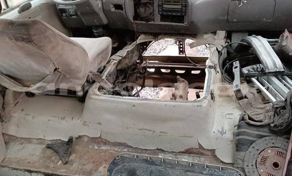 Comprar Usado Toyota Dyna Branco Caminhão em Caluquembe em Huila Comprar Usado Toyota Dyna Branco Caminhão em Caluquembe em Huila