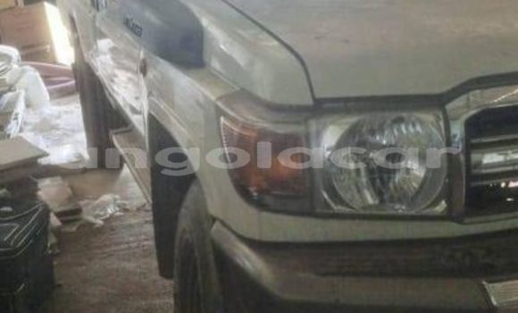 Comprar Usado Toyota Land Cruiser Prado Outro Carro em Luanda em Luanda Province Comprar Usado Toyota Land Cruiser Prado Outro Carro em Luanda em Luanda Province