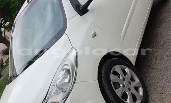 Comprar Usado Hyundai i10 Branco Carro em Luanda em Luanda Province Comprar Usado Hyundai i10 Branco Carro em Luanda em Luanda Province