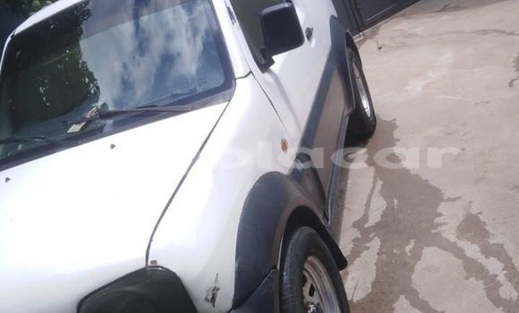 Comprar Usado Suzuki Jimny Outro Carro em Luanda em Luanda Province