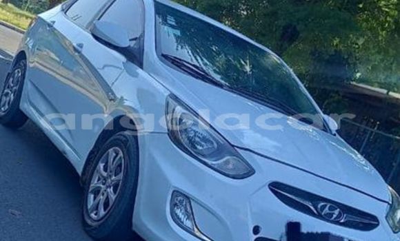 Comprar Usado Hyundai Accent Branco Carro em Luanda em Luanda Province Comprar Usado Hyundai Accent Branco Carro em Luanda em Luanda Province