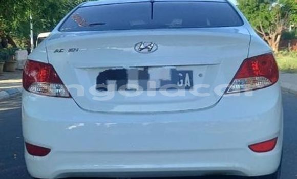Comprar Usado Hyundai Accent Branco Carro em Luanda em Luanda Province Comprar Usado Hyundai Accent Branco Carro em Luanda em Luanda Province