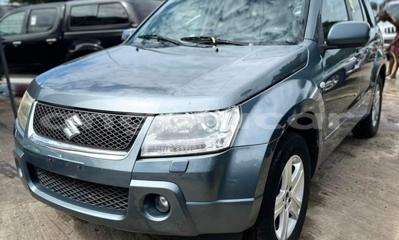 Comprar Usado Suzuki Vitara Prata Carro em Luanda em Luanda Province