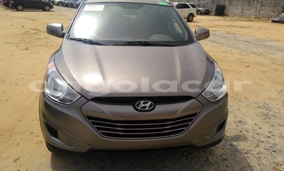 Buy Used Hyundai Tucson Brown Car in Luanda in Luanda Province Buy Used Hyundai Tucson Brown Car in Luanda in Luanda Province