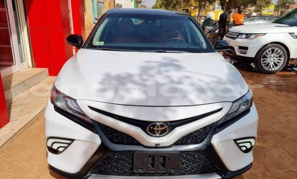 Acheter Occasion Voiture Toyota Camry Blanc à Luanda, Province de Luanda