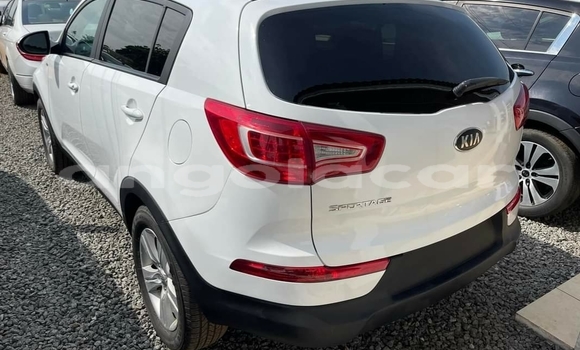 Comprar Usado Kia Sportage Branco Carro em Luanda em Luanda Province Comprar Usado Kia Sportage Branco Carro em Luanda em Luanda Province