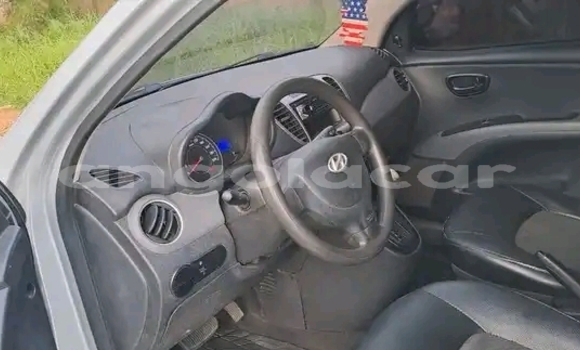 Comprar Usado Hyundai i10 Prata Carro em Luanda em Luanda Province Comprar Usado Hyundai i10 Prata Carro em Luanda em Luanda Province