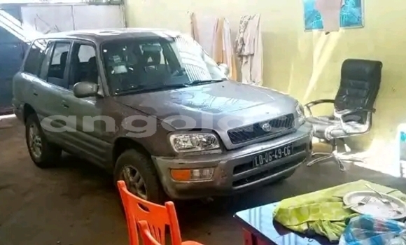 Comprar Usado Toyota RAV4 Outro Carro em Luanda em Luanda Province Comprar Usado Toyota RAV4 Outro Carro em Luanda em Luanda Province