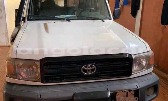 Comprar Usado Toyota Land Cruiser Branco Carro em Luanda em Luanda Province Comprar Usado Toyota Land Cruiser Branco Carro em Luanda em Luanda Province