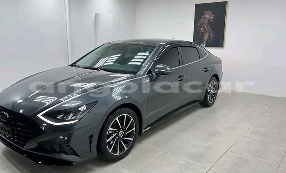 Buy Used Hyundai Sonata Green Car in Luanda in Luanda Province