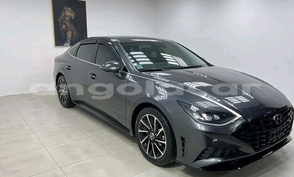 Buy Used Hyundai Sonata Green Car in Luanda in Luanda Province Buy Used Hyundai Sonata Green Car in Luanda in Luanda Province
