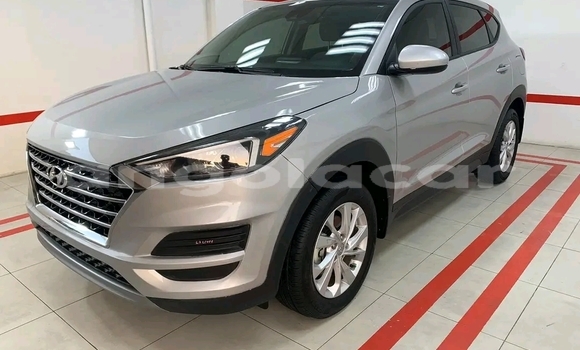 Buy Used Hyundai Tucson Silver Car in Luanda in Luanda Province Buy Used Hyundai Tucson Silver Car in Luanda in Luanda Province
