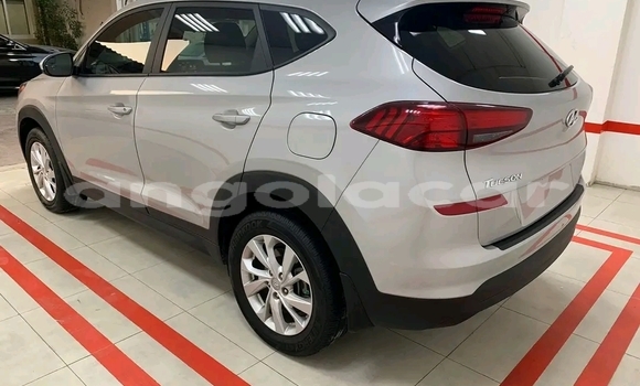 Buy Used Hyundai Tucson Silver Car in Luanda in Luanda Province Buy Used Hyundai Tucson Silver Car in Luanda in Luanda Province