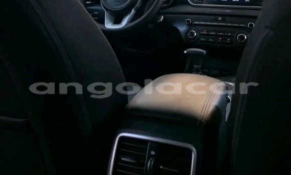 Comprar Usado Kia Sportage Prata Carro em Luanda em Luanda Province Comprar Usado Kia Sportage Prata Carro em Luanda em Luanda Province
