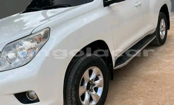 Comprar Usado Toyota Land Cruiser Prado Branco Carro em Luanda em Luanda Province