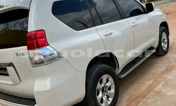 Acheter Occasion Voiture Toyota Land Cruiser Prado Blanc à Luanda, Province de Luanda Acheter Occasion Voiture Toyota Land Cruiser Prado Blanc à Luanda, Province de Luanda