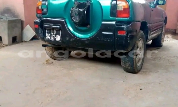 Acheter Occasion Voiture Toyota RAV4 Vert à Luanda, Province de Luanda Acheter Occasion Voiture Toyota RAV4 Vert à Luanda, Province de Luanda