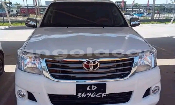 Acheter Occasion Voiture Toyota Hilux Blanc à Luanda, Province de Luanda Acheter Occasion Voiture Toyota Hilux Blanc à Luanda, Province de Luanda