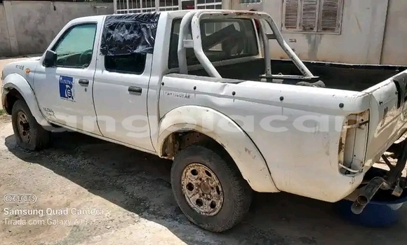 Comprar Usado Nissan Hardbody Branco Carro em Luanda em Luanda Province Comprar Usado Nissan Hardbody Branco Carro em Luanda em Luanda Province