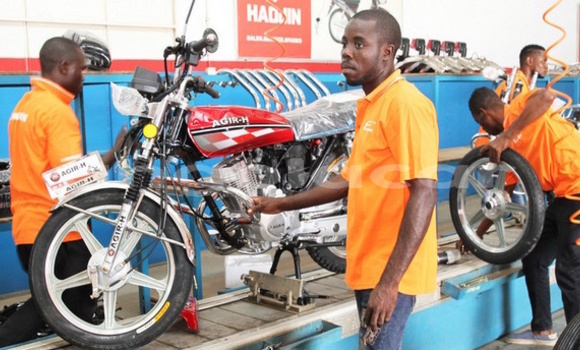 Acheter Neuf Moto Yamaha YA Rouge à Caxito, Bengo