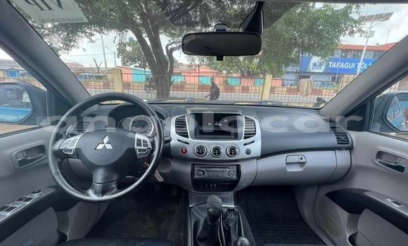 Acheter Occasion Voiture Mitsubishi L200 Bleu à Luanda, Province de Luanda Acheter Occasion Voiture Mitsubishi L200 Bleu à Luanda, Province de Luanda