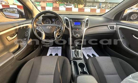 Acheter Occasion Voiture Hyundai Elantra Gris à Luanda, Province de Luanda Acheter Occasion Voiture Hyundai Elantra Gris à Luanda, Province de Luanda