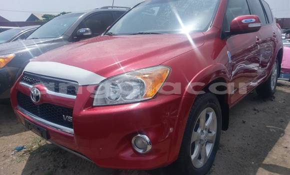Comprar Usado Toyota RAV4 Vermelho Carro em Luanda em Luanda Province Comprar Usado Toyota RAV4 Vermelho Carro em Luanda em Luanda Province