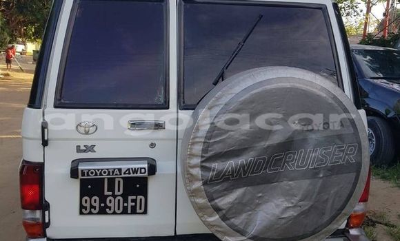 Comprar Usado Toyota Land Cruiser Outro Carro em Luanda em Luanda Province