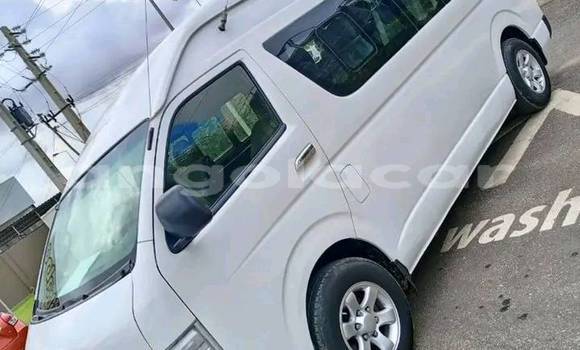 Acheter Occasion Voiture Toyota Hiace Autre à Luanda, Province de Luanda Acheter Occasion Voiture Toyota Hiace Autre à Luanda, Province de Luanda