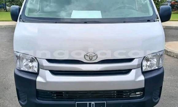 Acheter Occasion Voiture Toyota Hiace Autre à Luanda, Province de Luanda Acheter Occasion Voiture Toyota Hiace Autre à Luanda, Province de Luanda