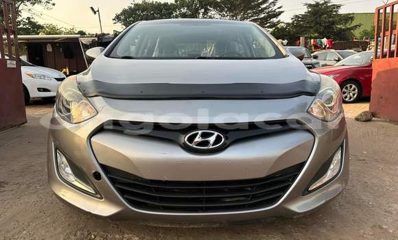 Buy Used Hyundai Elantra Silver Car in Luanda in Luanda Province Buy Used Hyundai Elantra Silver Car in Luanda in Luanda Province