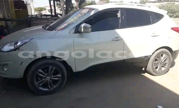 Comprar Usado Hyundai Tucson Branco Carro em Luanda em Luanda Province