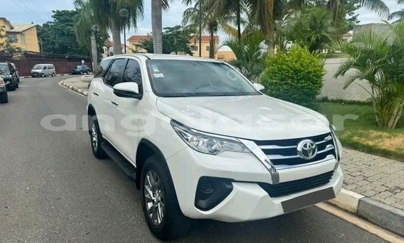 Comprar Usado Toyota Fortuner Branco Carro em Luanda em Luanda Province Comprar Usado Toyota Fortuner Branco Carro em Luanda em Luanda Province
